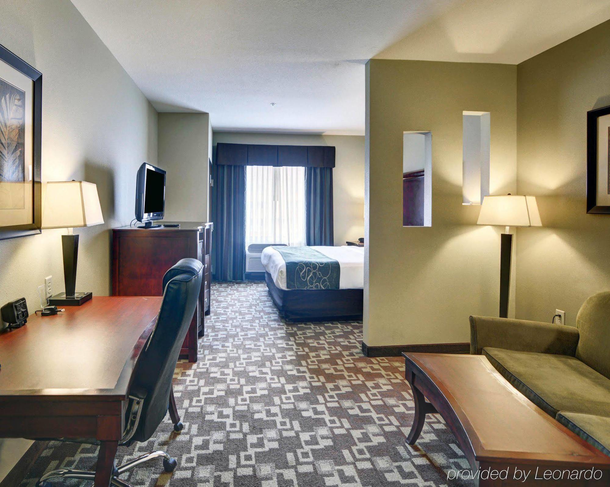 Comfort Suites Near Northeast Mall North Richland Hills Exterior photo